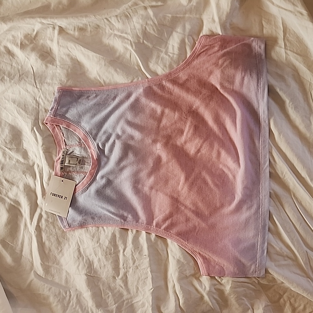 F21 Pink ombre crop top. Size M